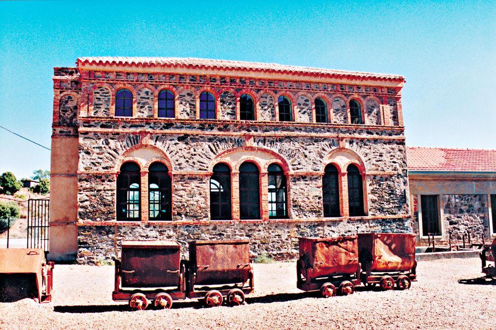 L'Aquila Villa Arbus Buitenkant foto
